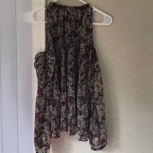 Zara cold shoulder top like new